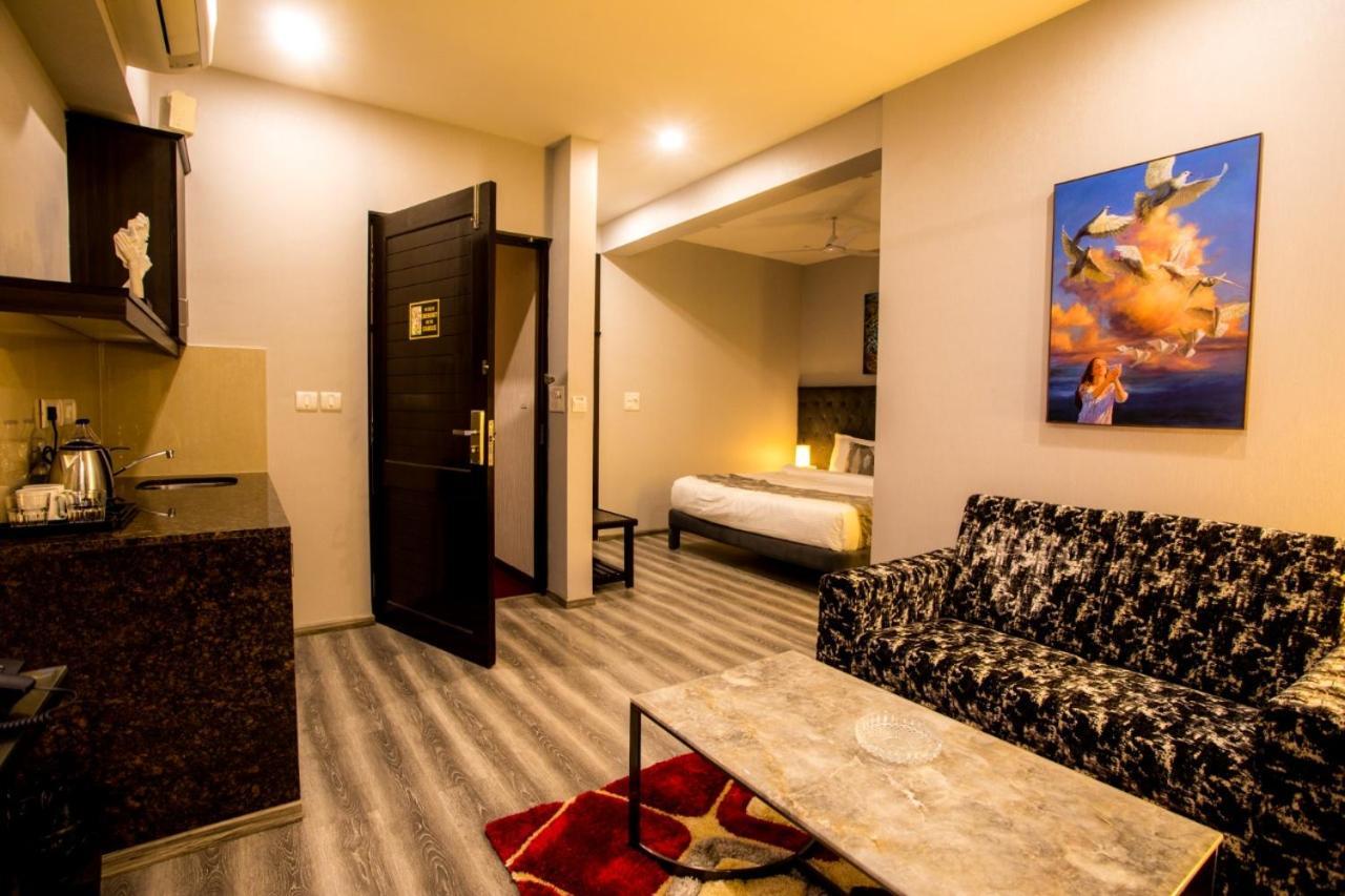Encore Suites Goa Panaji Dış mekan fotoğraf